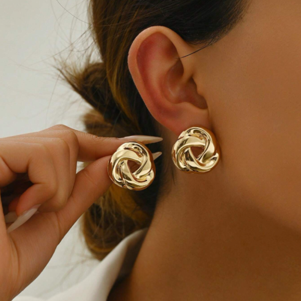 Boucles d'Oreilles Métal Fleur Ajourée – Style Gothique Punk Minimaliste – Image 2