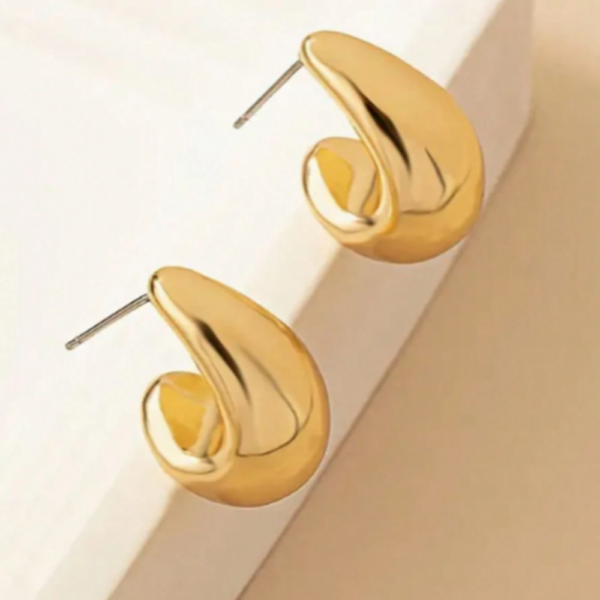 Boucles d'Oreilles Dorées Élégantes en Forme de Goutte – Image 2